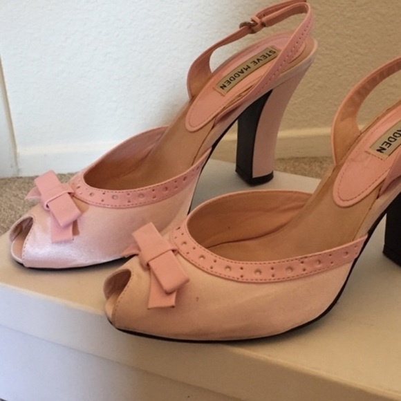 Steve Madden Shoes - ISO Steve Madden Pink Satin Pumps